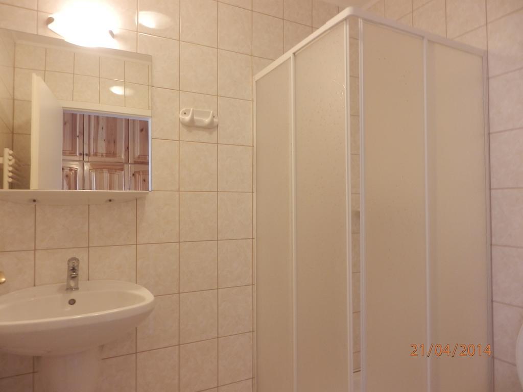 Mediterran Vendeghaz Hotell Velence Rum bild